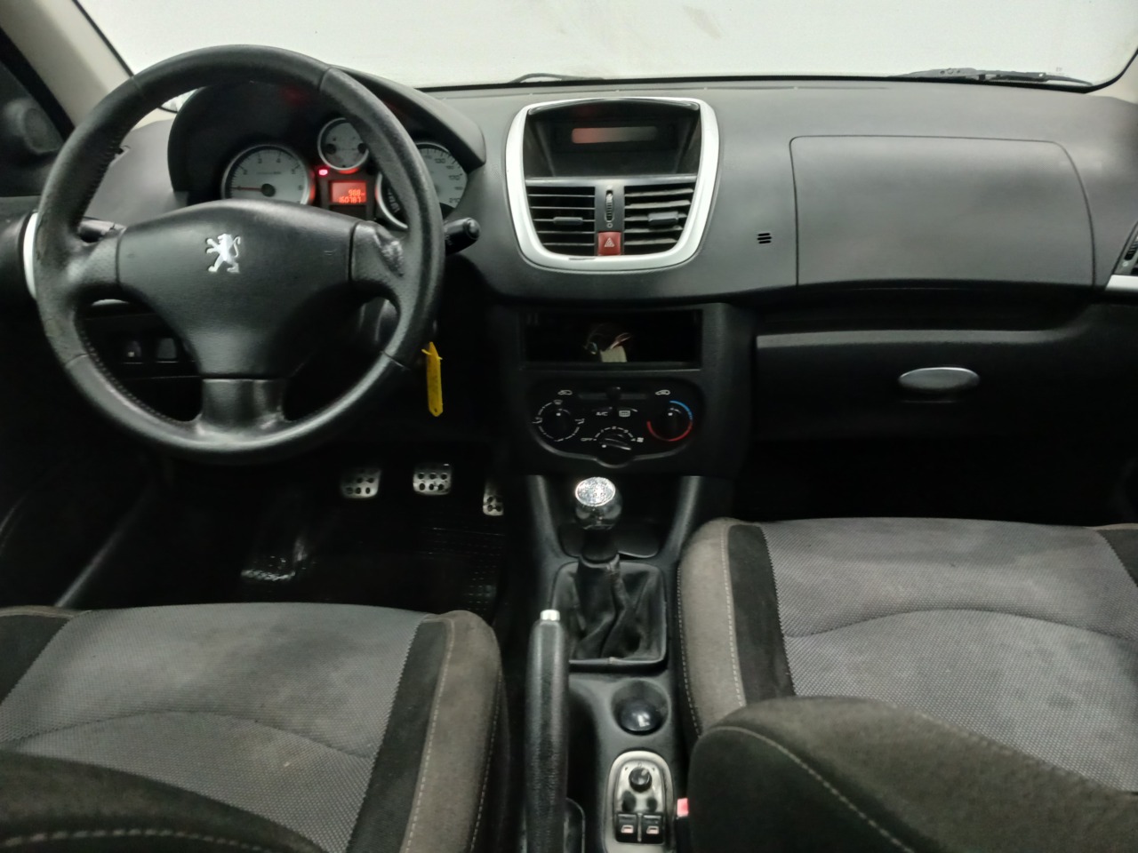 IMP PEUGEOT/207 5P — foto 5 de 8
