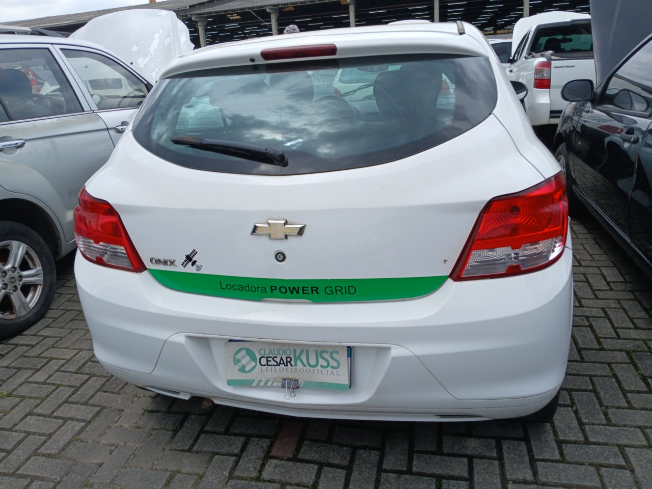 CHEVROLET/ONIX 10 MT JOYE — foto 8 de 8
