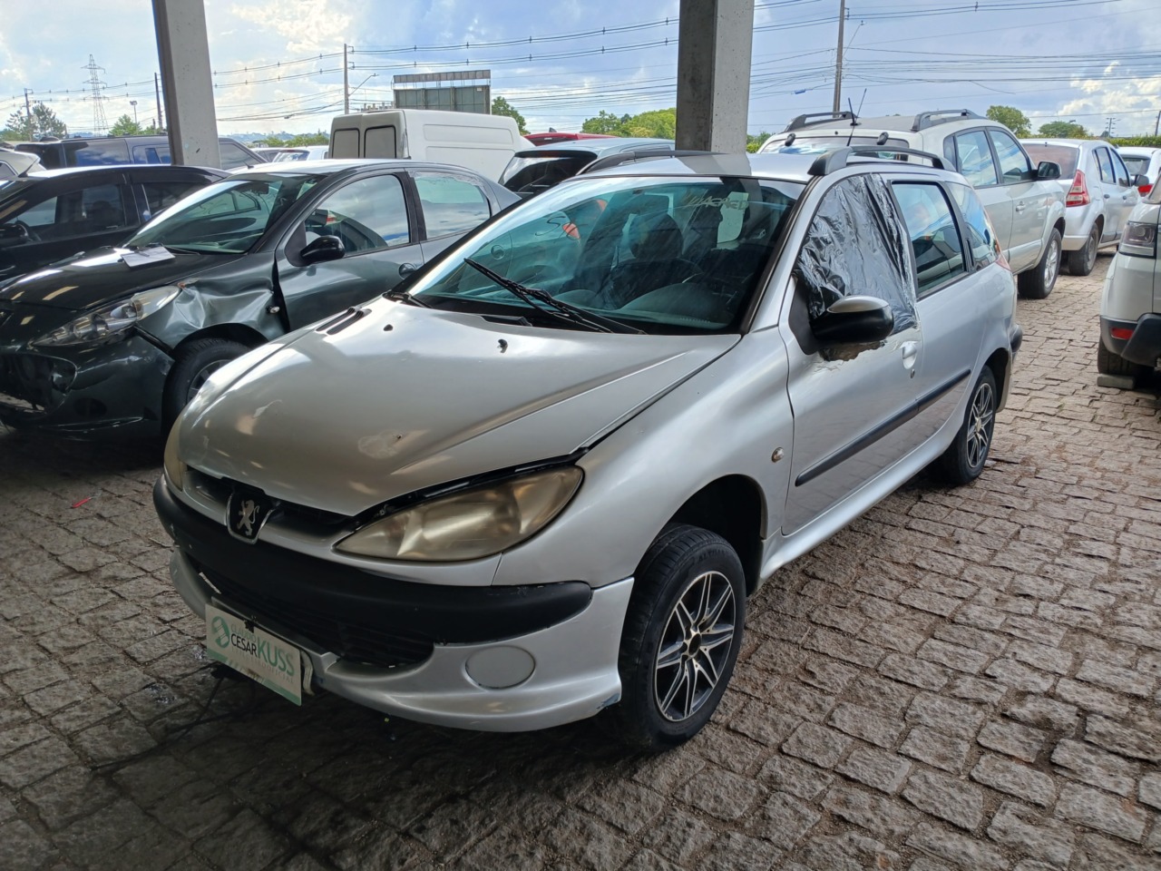 PEUGEOT/206 SW 14 PRES FX — foto do lote