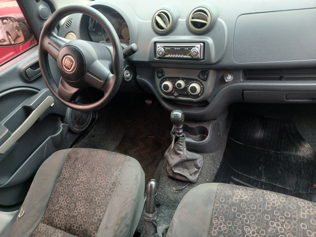 FIAT/UNO VIVACE 1.0 — foto 5 de 8