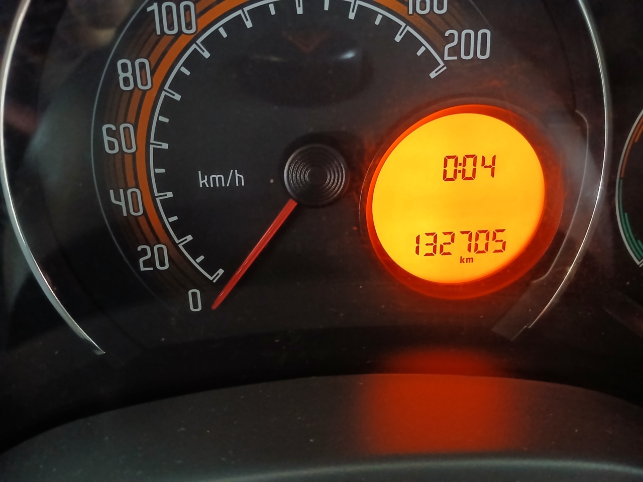 FIAT/UNO VIVACE 1.0 — foto 7 de 8