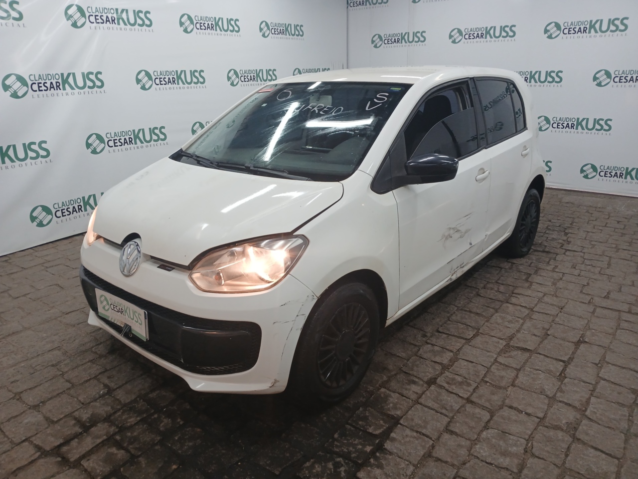 VW/UP TAKE MA — foto do lote