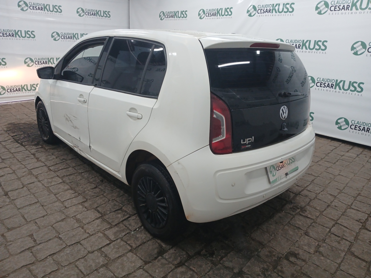 VW/UP TAKE MA — foto do lote
