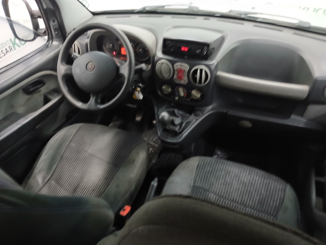 FIAT/DOBLO HLX 1.8 FLEX — foto 5 de 8