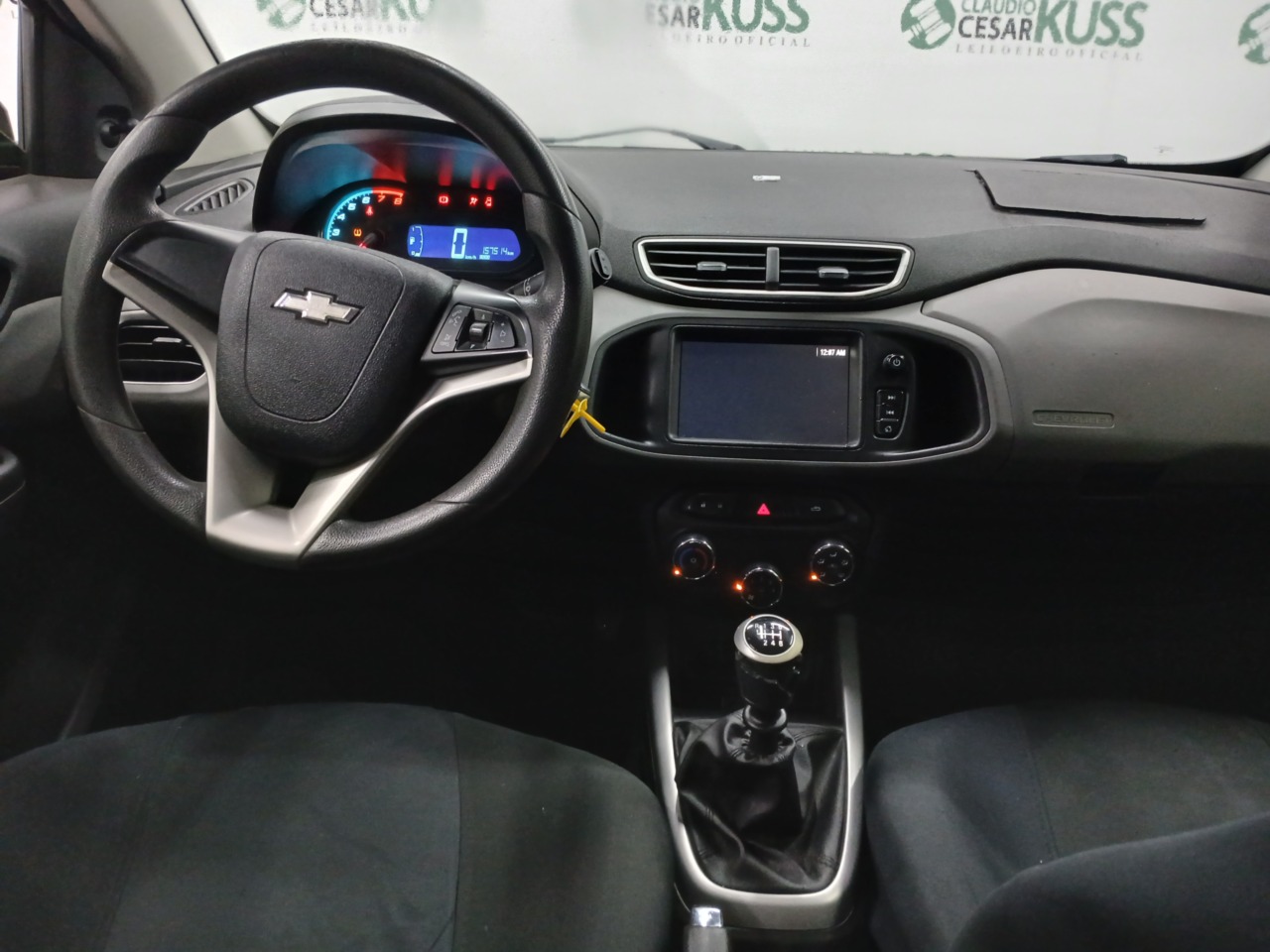 CHEVROLET/ONIX 1.0 MT LT — foto 5 de 8