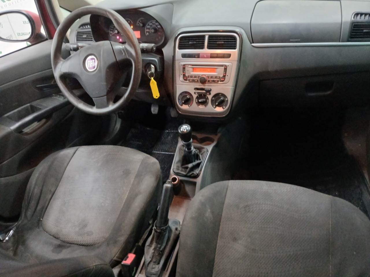 FIAT/PUNTO ATTRACTIVE — foto 5 de 8