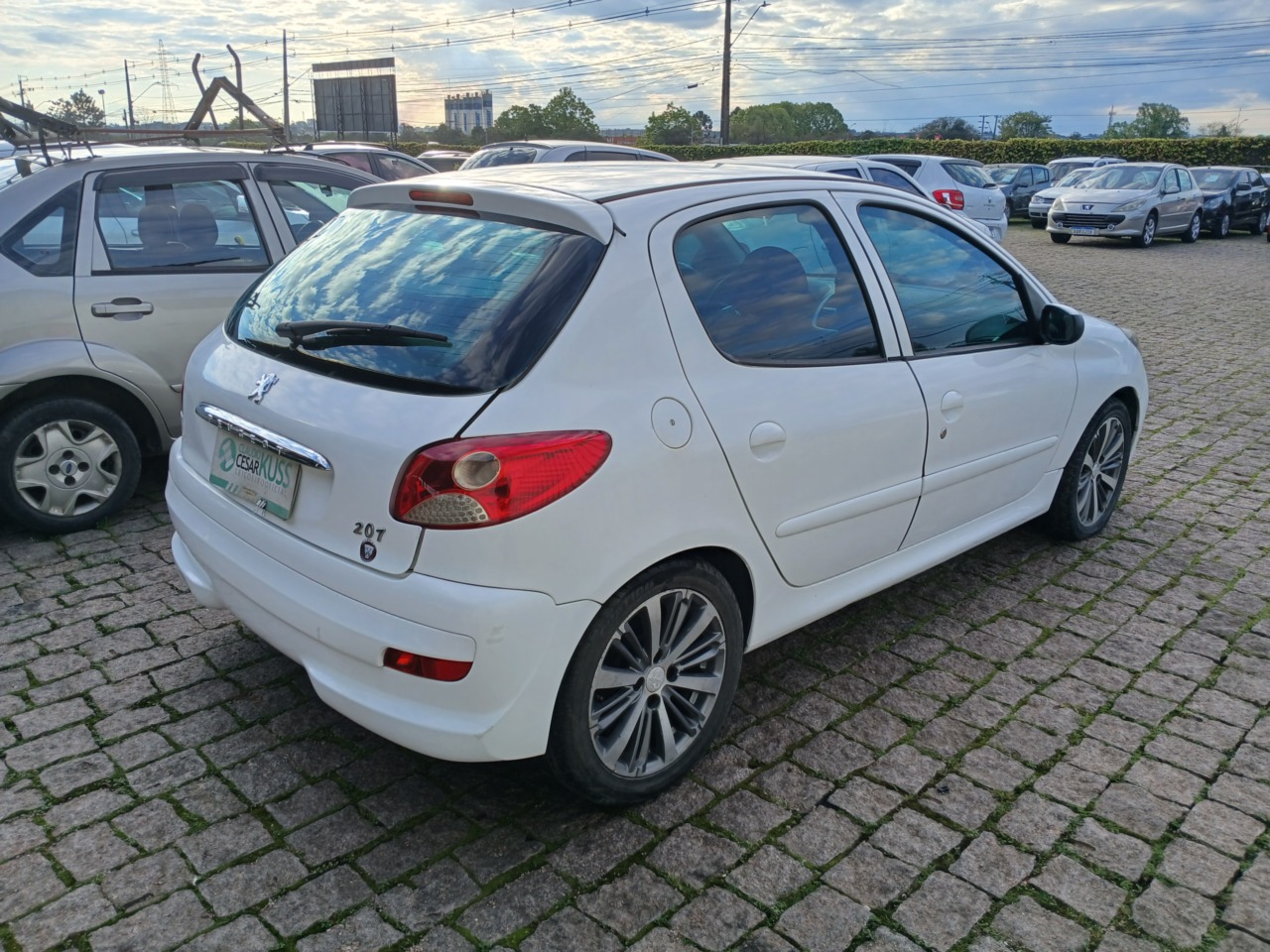PEUGEOT/207 HB ACTIVE — foto 3 de 8