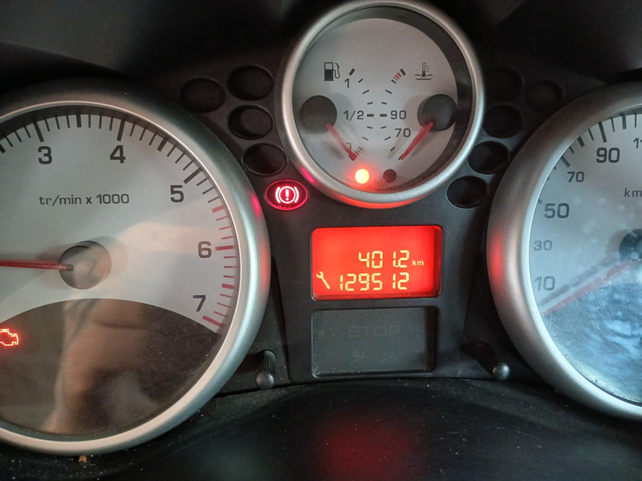 PEUGEOT/207 HB ACTIVE — foto 7 de 8