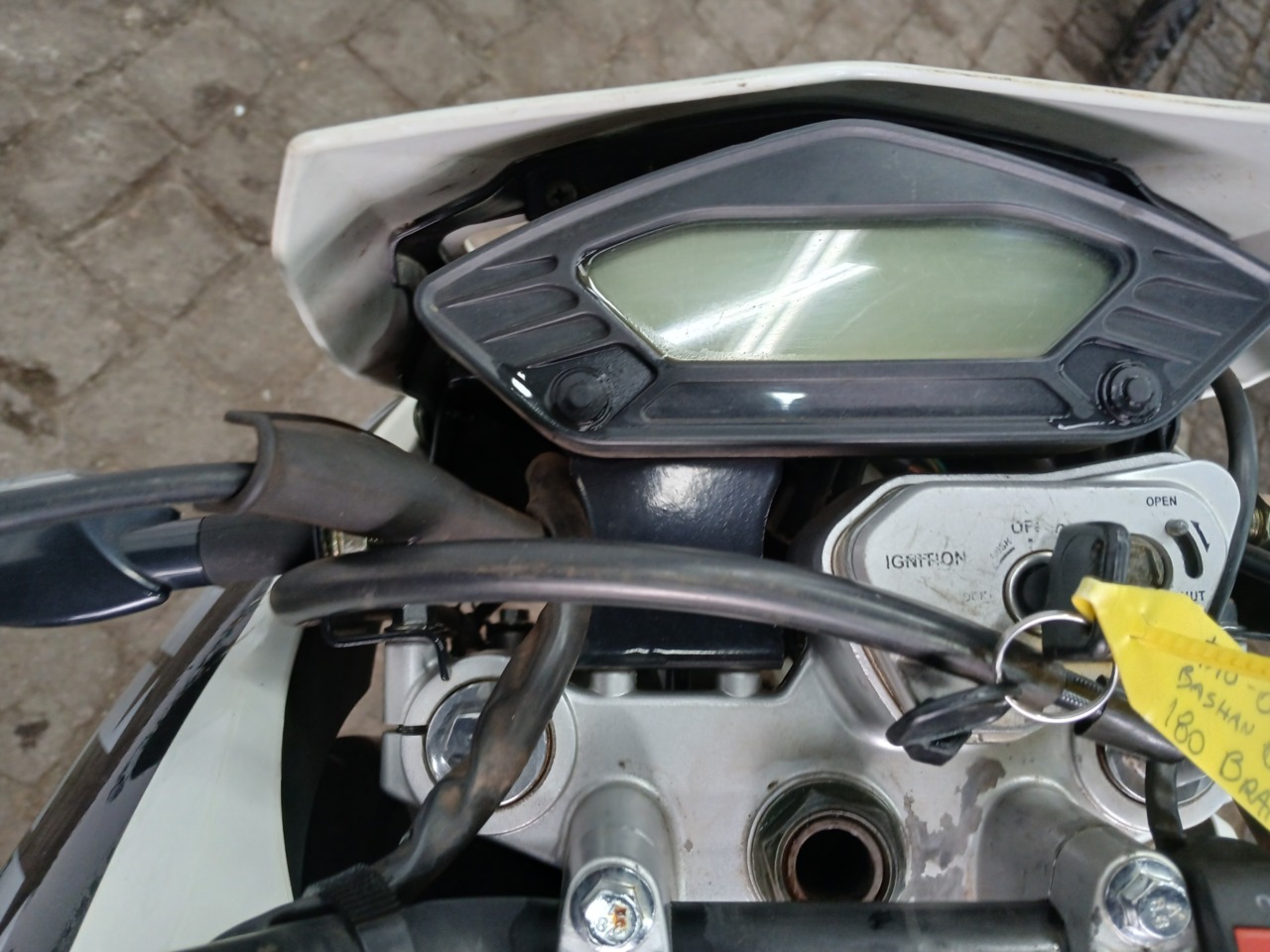 IMP BASHAN/BULL BM-T 180 — foto 3 de 3