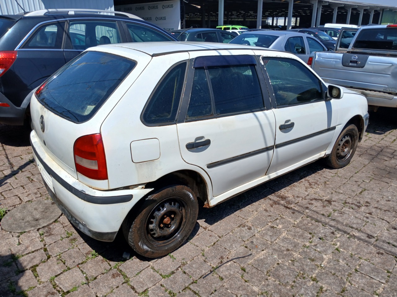 SUCATA VW/GOL 1.0 — foto 3 de 8