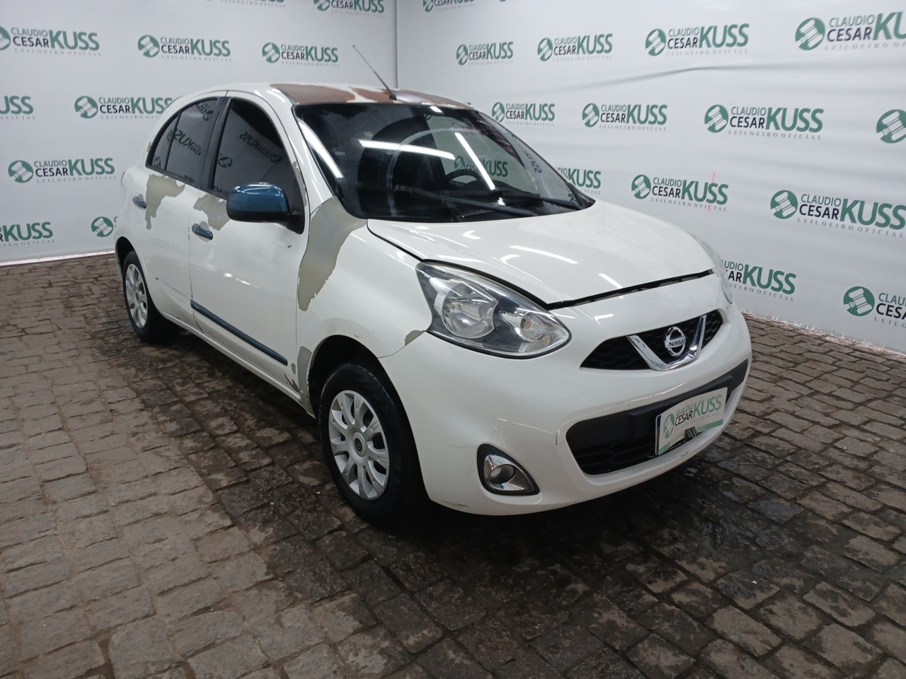 NISSAN/MARCH 10 SV — foto 4 de 8