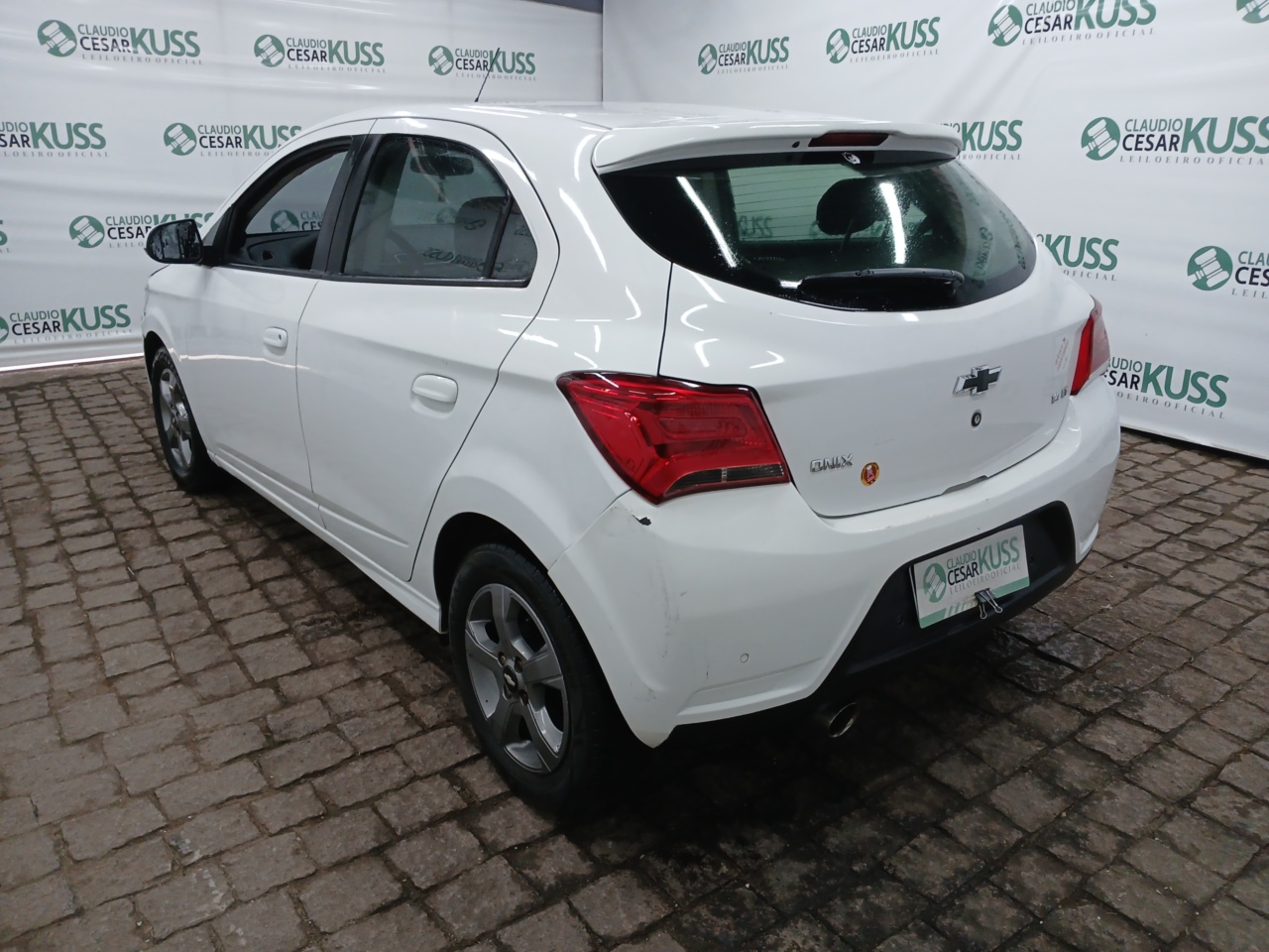 CHEVROLET/ONIX 1.4 MT LT — foto do lote