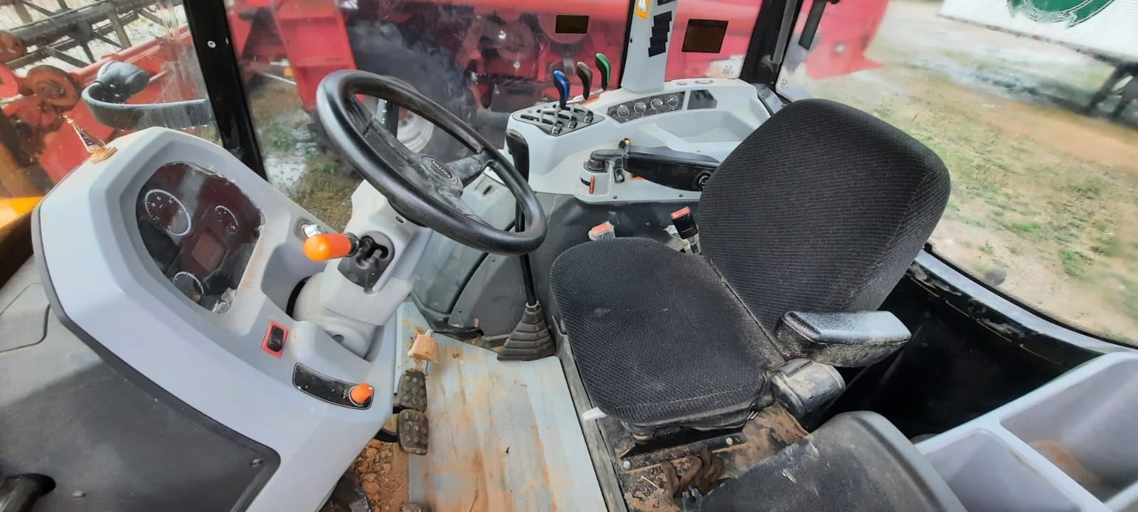 VALTRA/A74S 4X4 CABINADO — foto 10 de 10