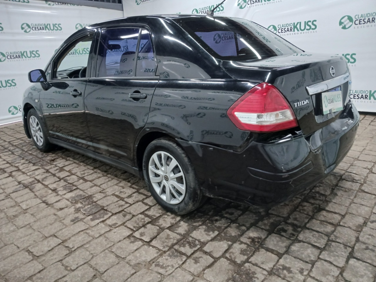 IMP NISSAN/TIIDA SEDAN 18F — foto do lote
