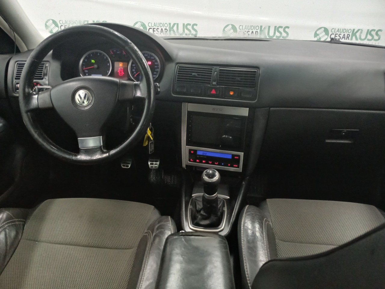 VW/GOLF 1.6 TECH — foto do lote