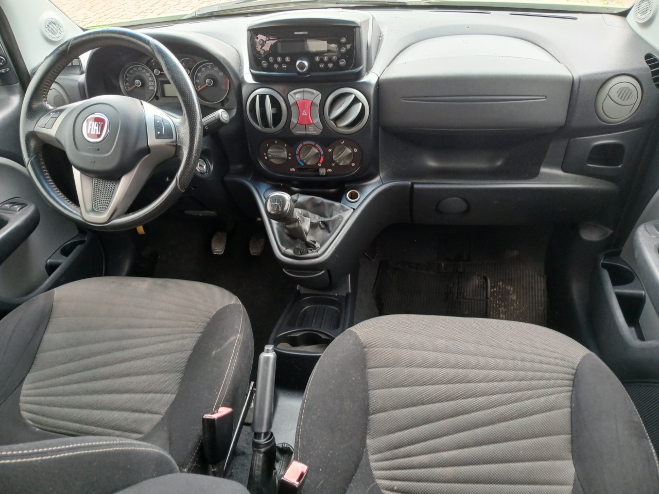 FIAT/DOBLO ESSENCE 7L E — foto 5 de 8
