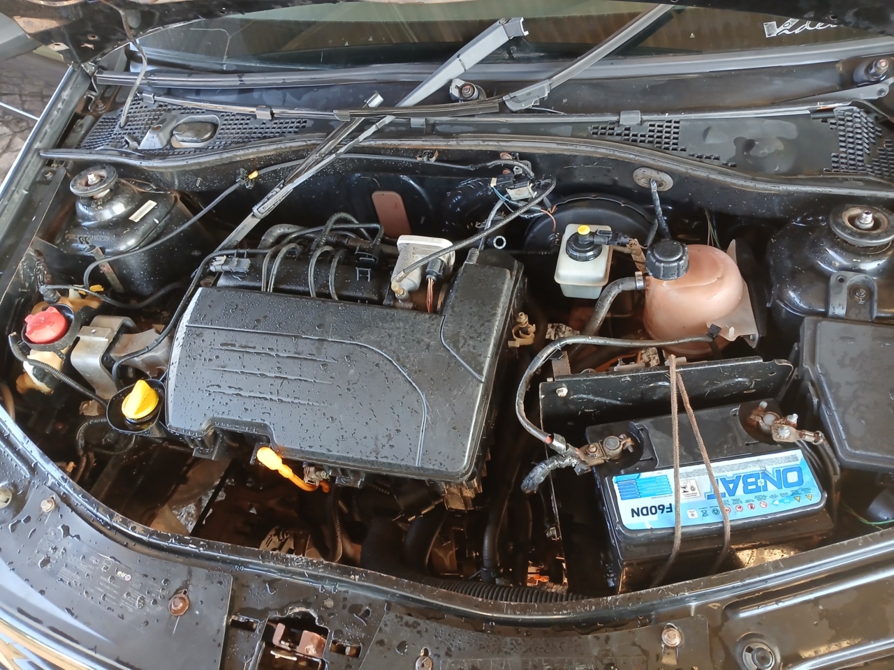 RENAULT/LOGAN EXP 10 16V — foto 6 de 8