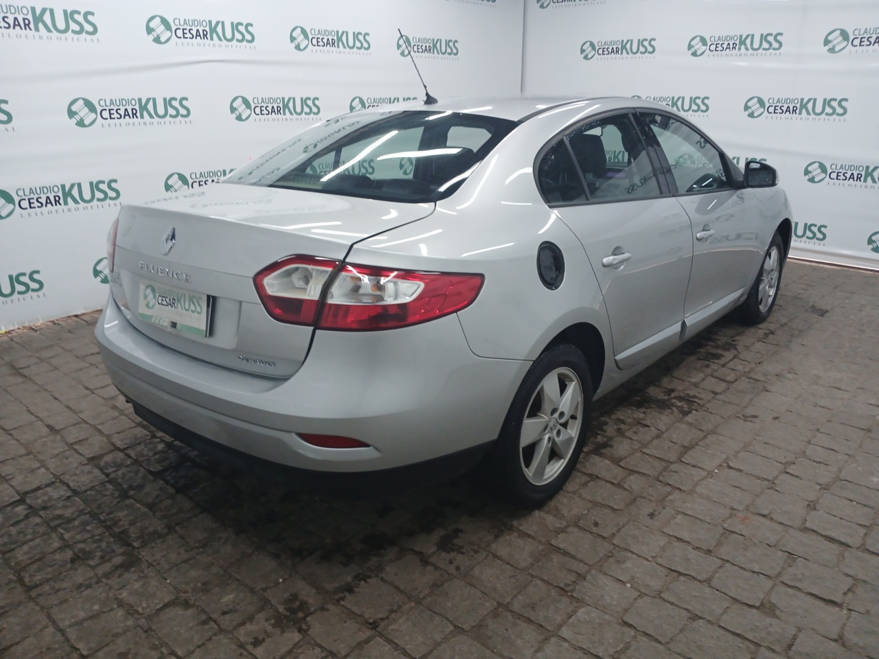 IMP RENAULT/FLUENCE DYN 20A — foto do lote