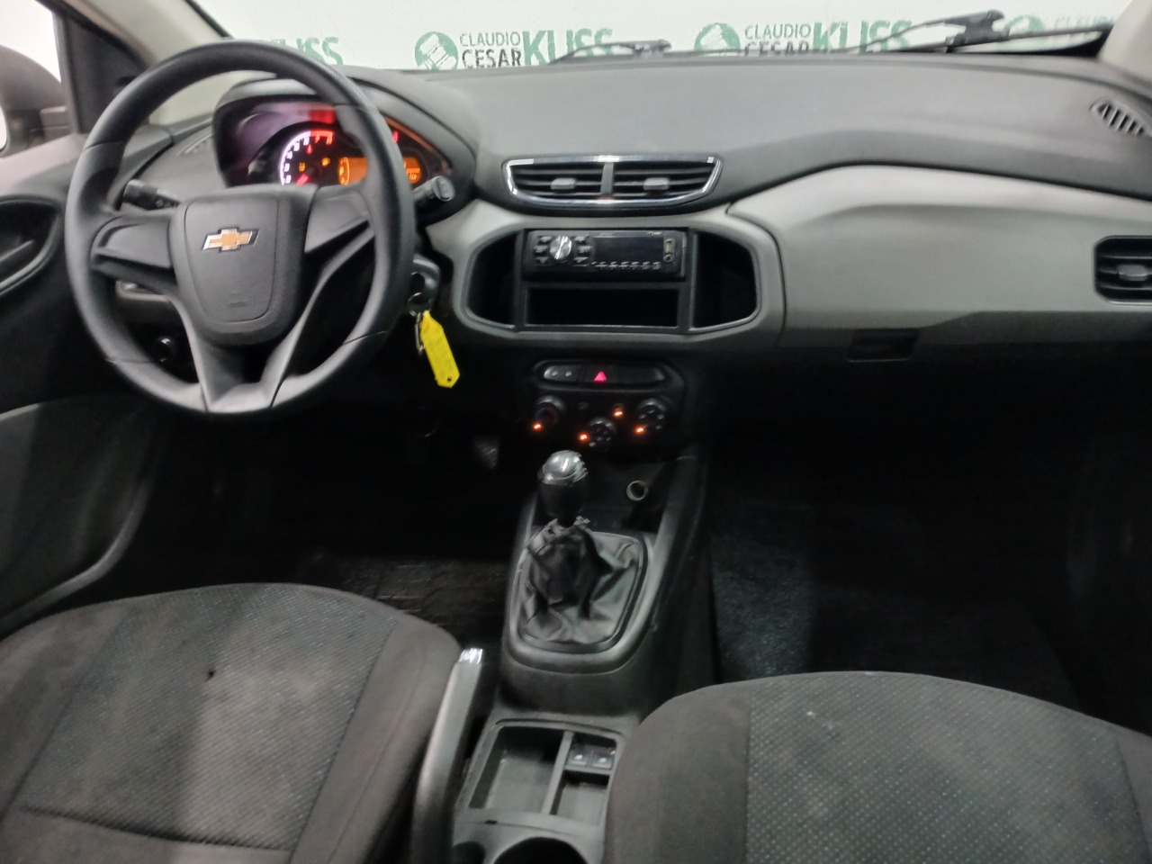 CHEVROLET/ONIX 10 MT JOYE — foto 5 de 8