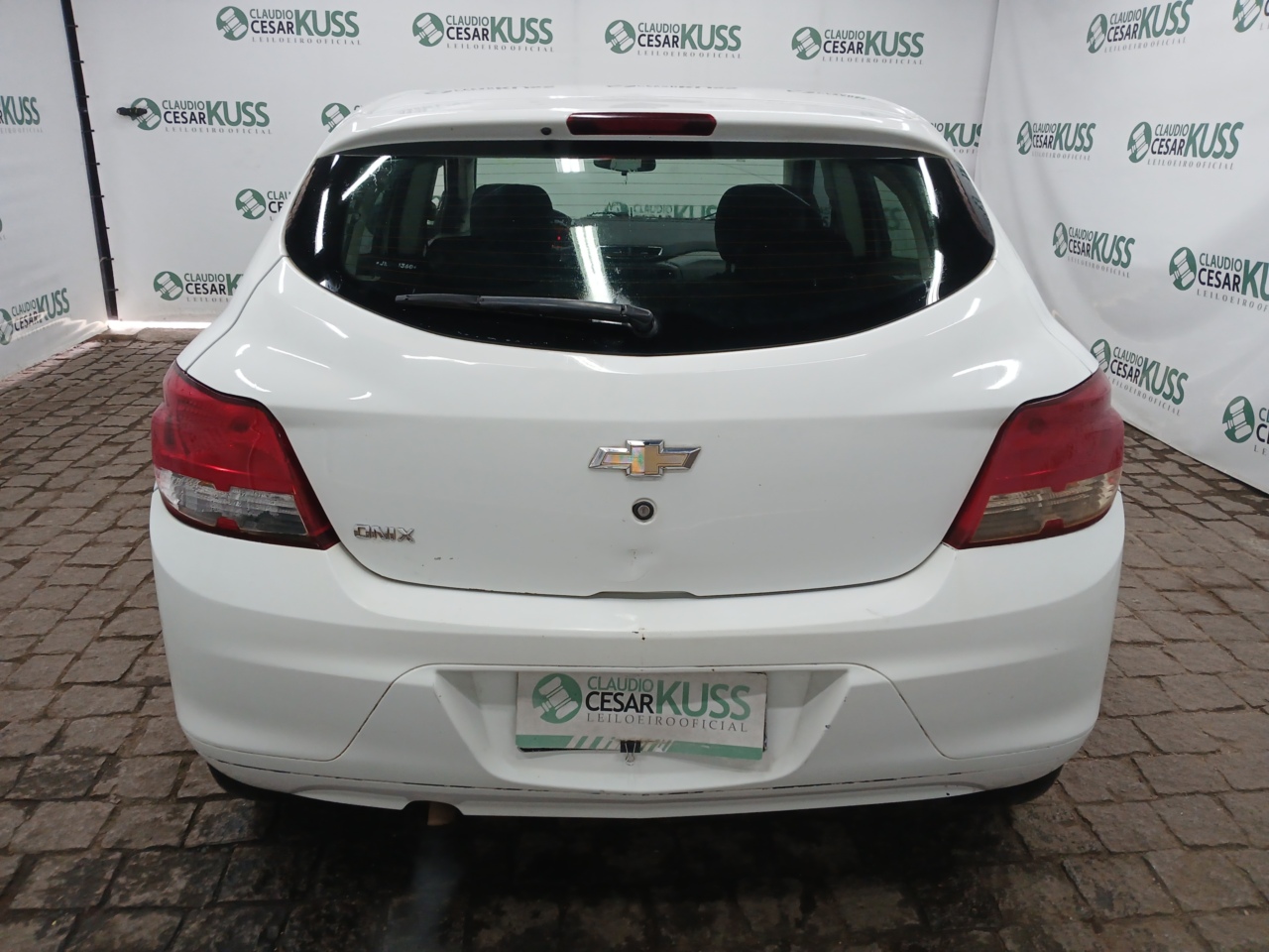 CHEVROLET/ONIX 10 MT JOYE — foto 8 de 8