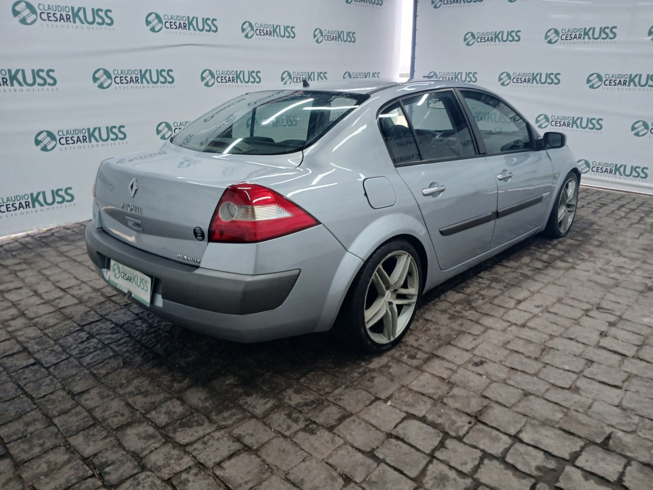 RENAULT/MEGANE SD DYN 16 — foto do lote