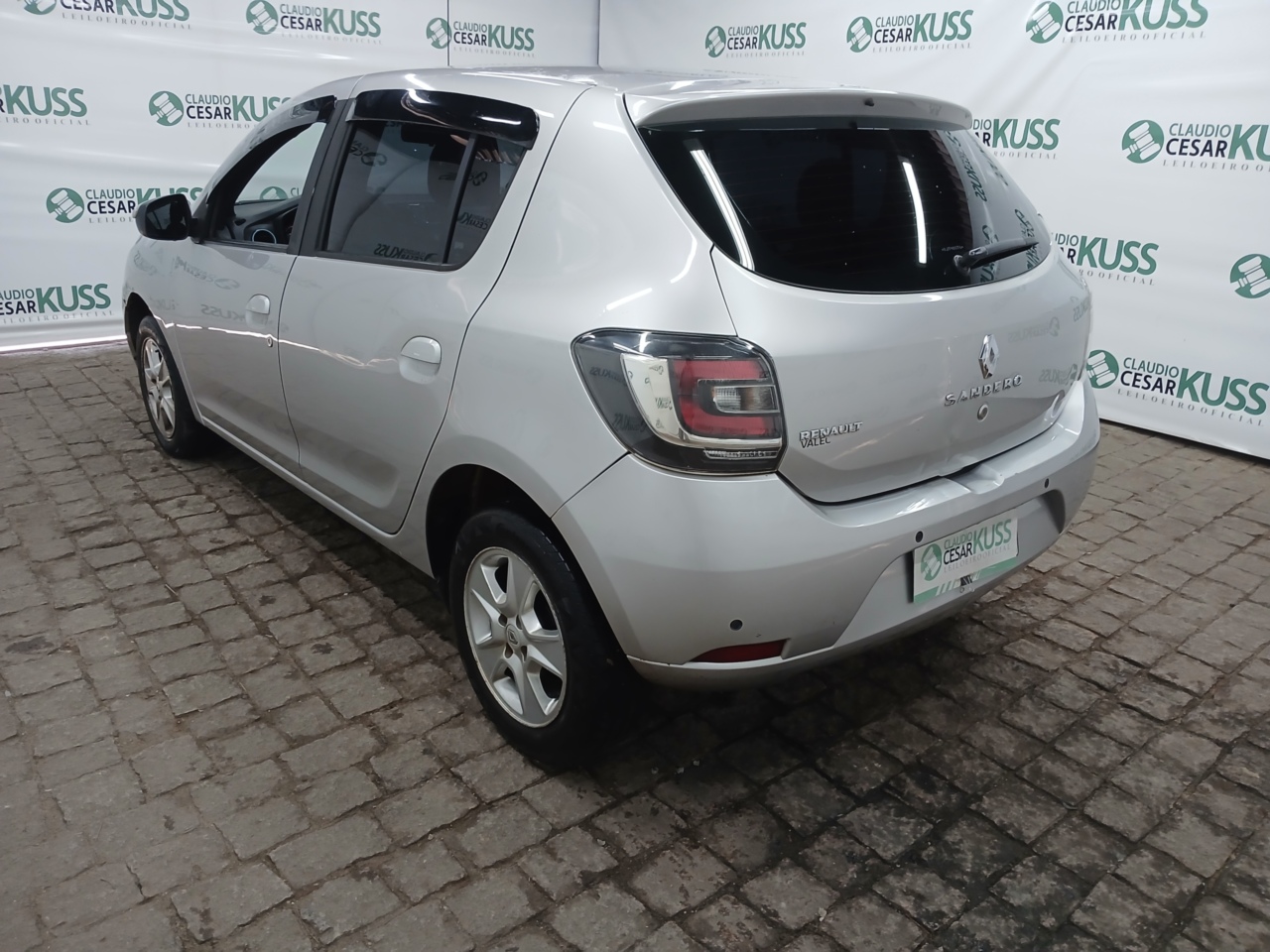 RENAULT/SANDERO EXPR 10 — foto do lote