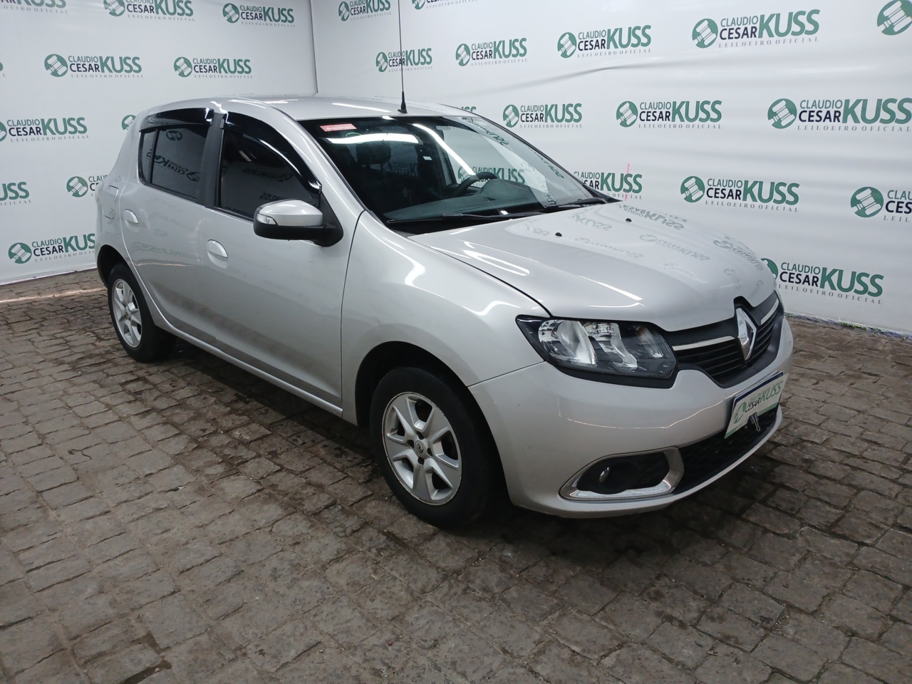 RENAULT/SANDERO EXPR 10 — foto do lote