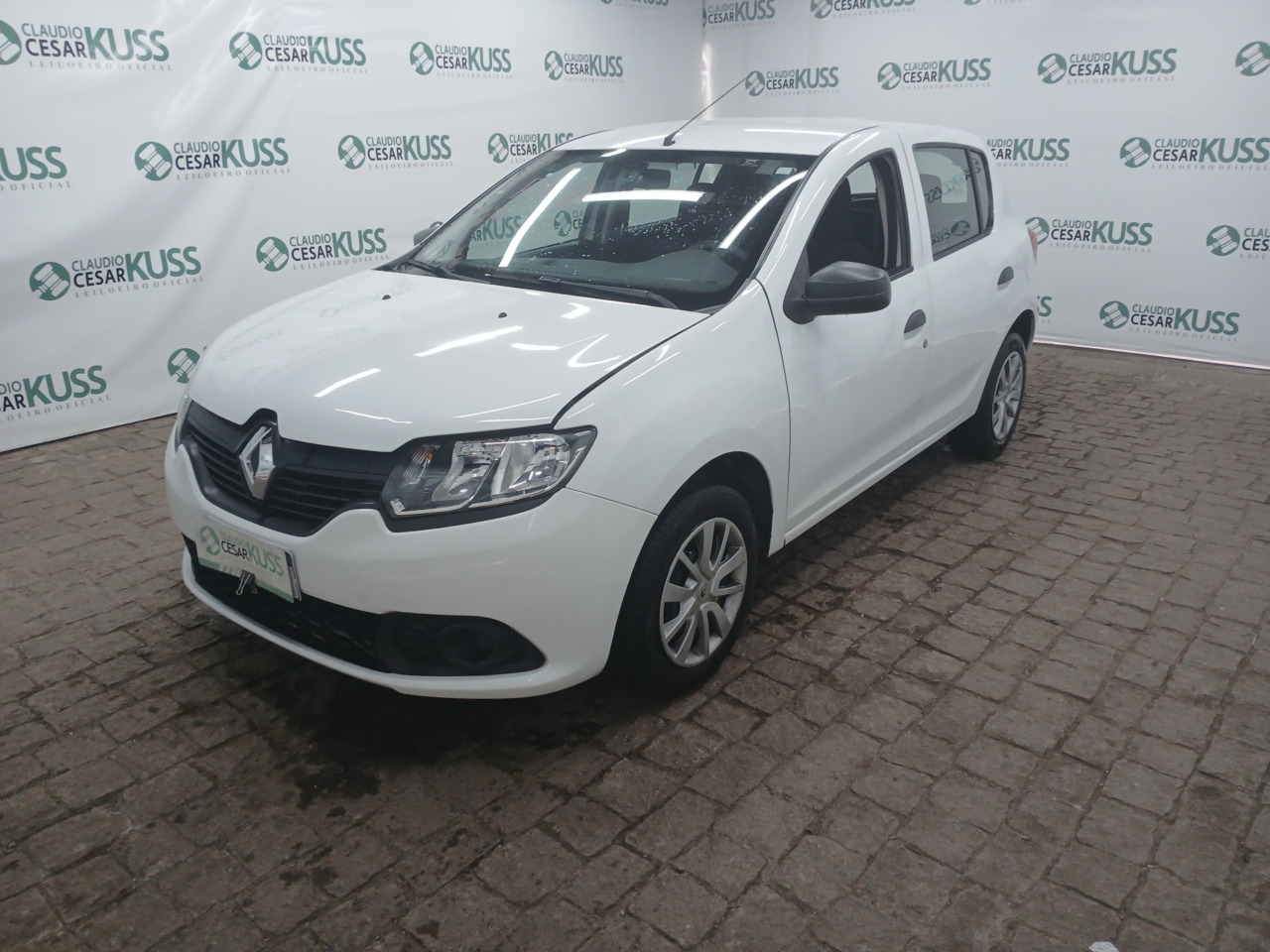 RENAULT/SANDERO AUTH 10 — foto do lote