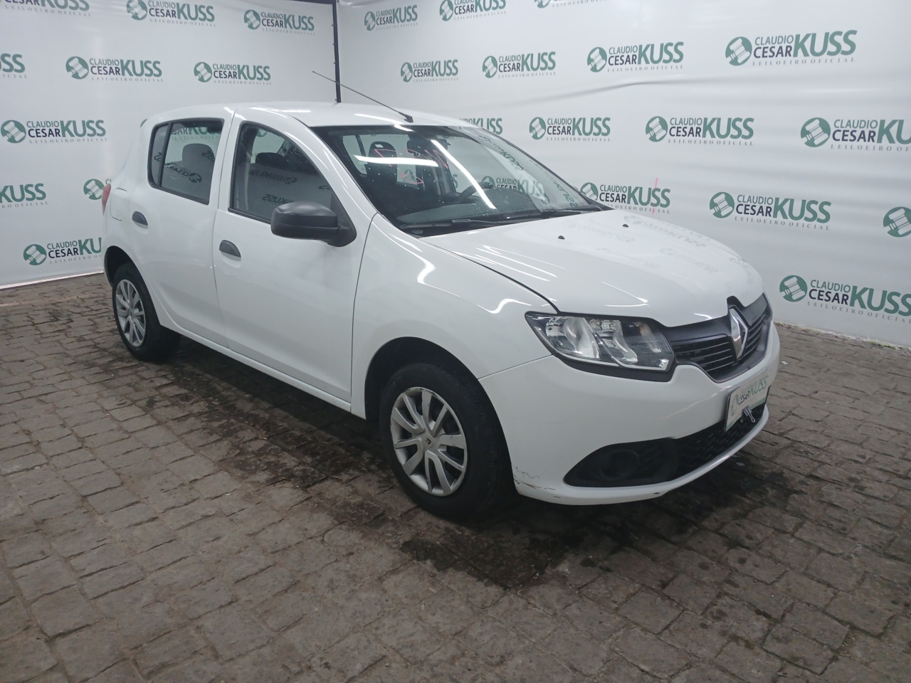 RENAULT/SANDERO AUTH 10 — foto do lote