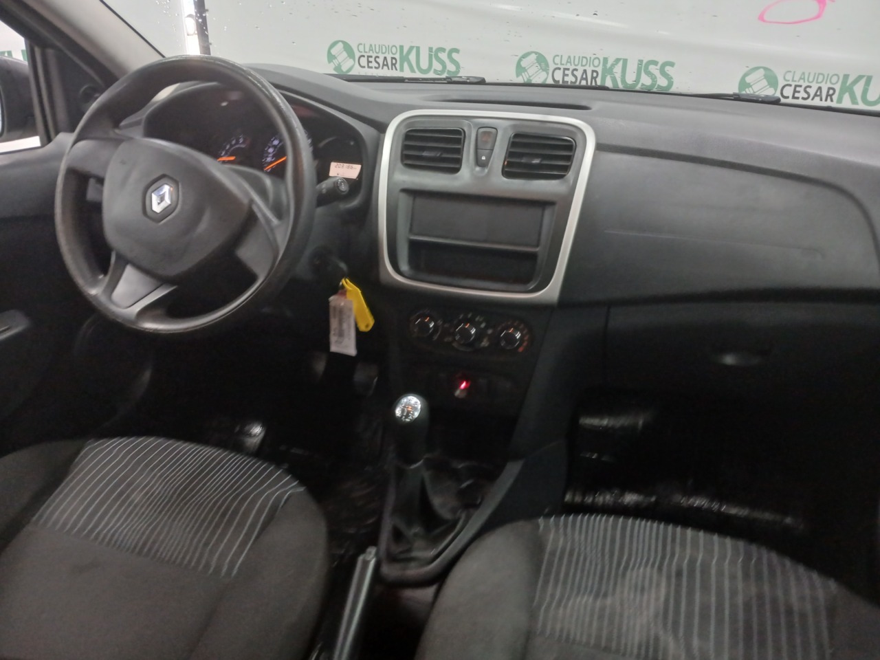 RENAULT/SANDERO AUTH 10 — foto do lote