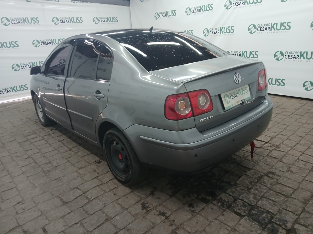 VW/POLO SEDAN 1.6 — foto do lote