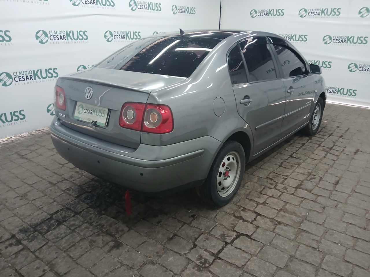 VW/POLO SEDAN 1.6 — foto do lote