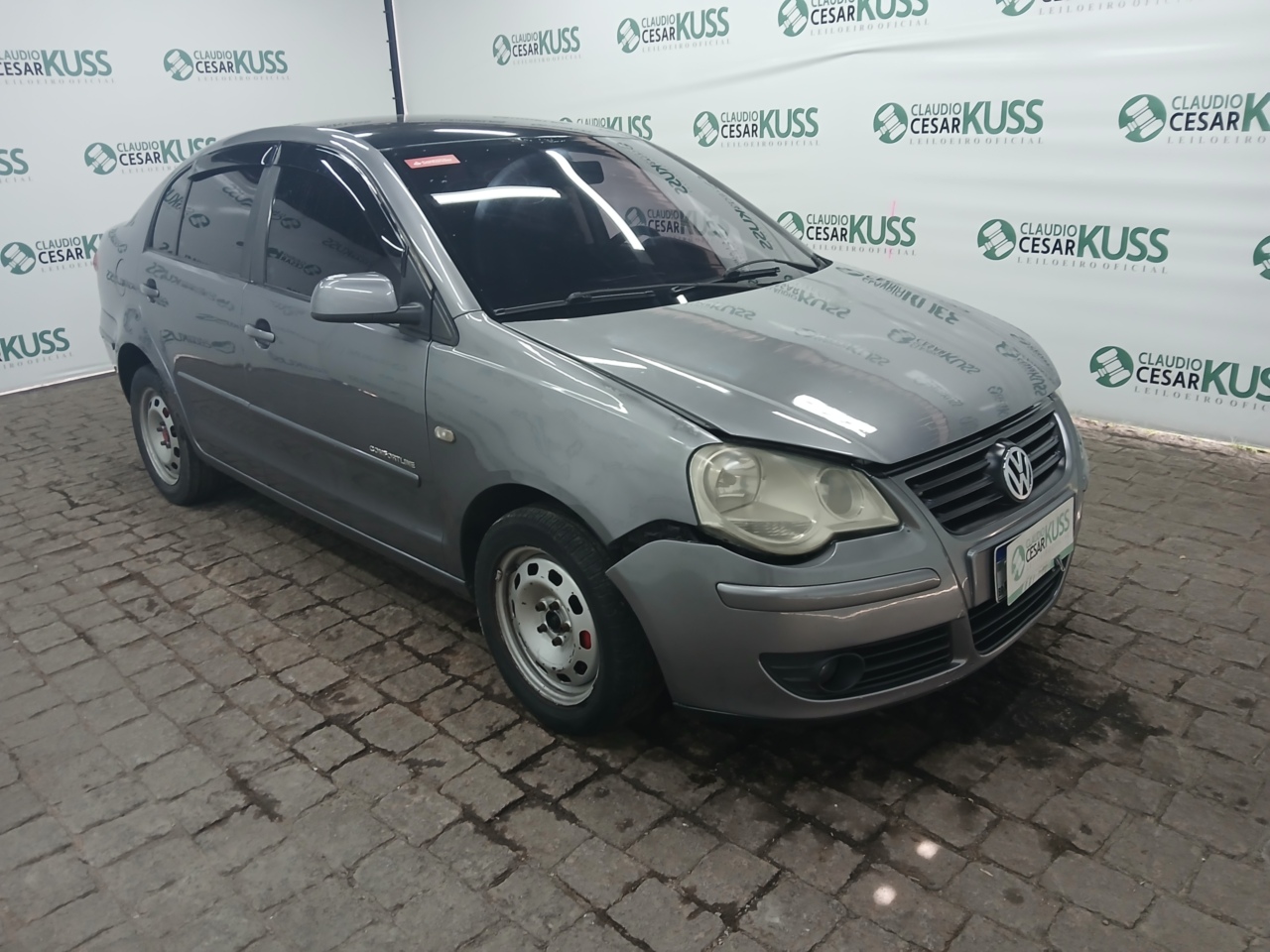 VW/POLO SEDAN 1.6 — foto do lote