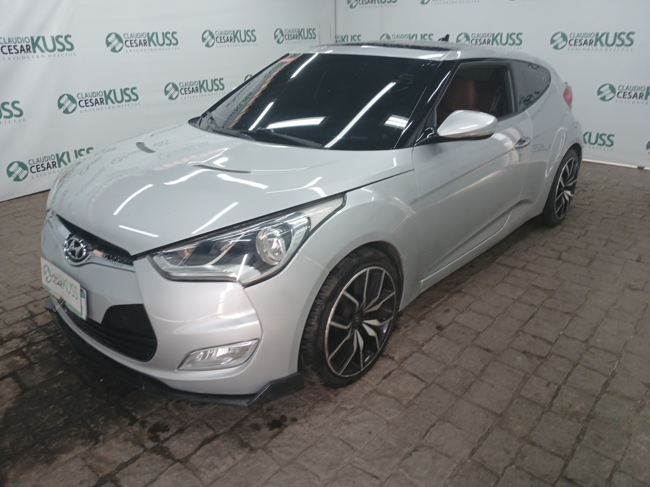 IMP HYUNDAI/VELOSTER — foto do lote