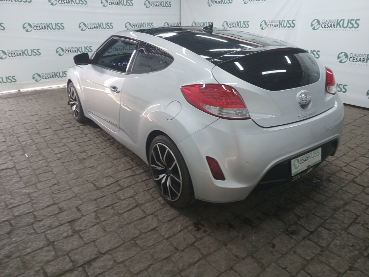 IMP HYUNDAI/VELOSTER — foto do lote