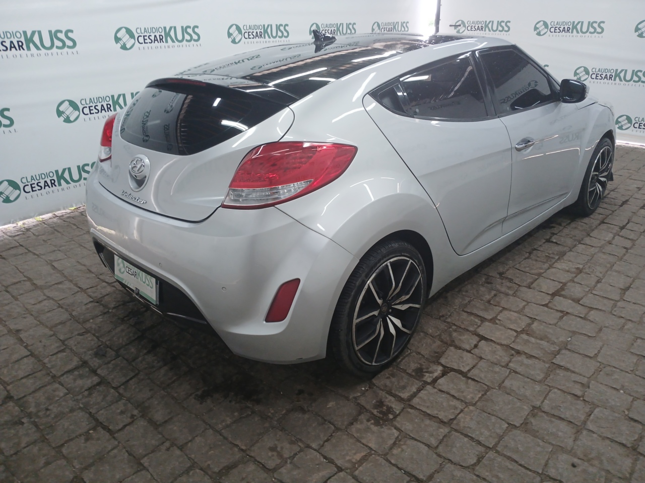 IMP HYUNDAI/VELOSTER — foto do lote