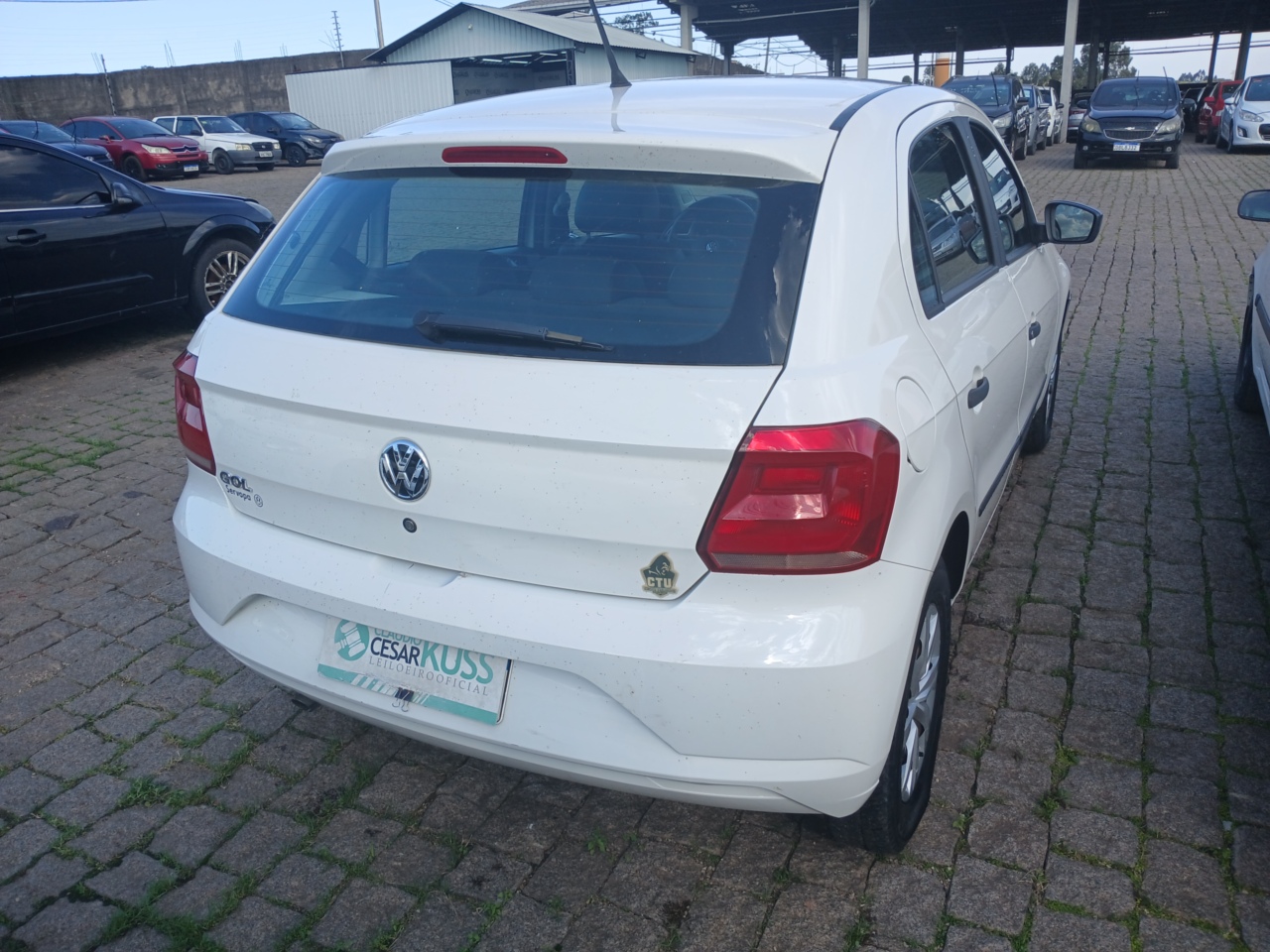 VW/GOL 1.0L MC4 — foto do lote