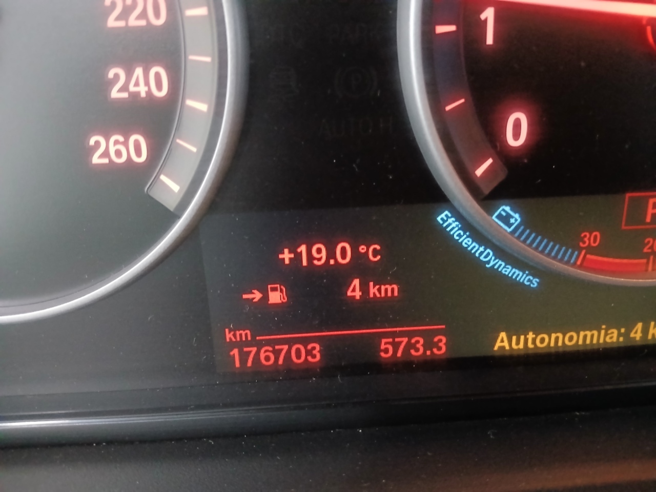 BMW/X3 XDRIVE 20I — foto 7 de 8