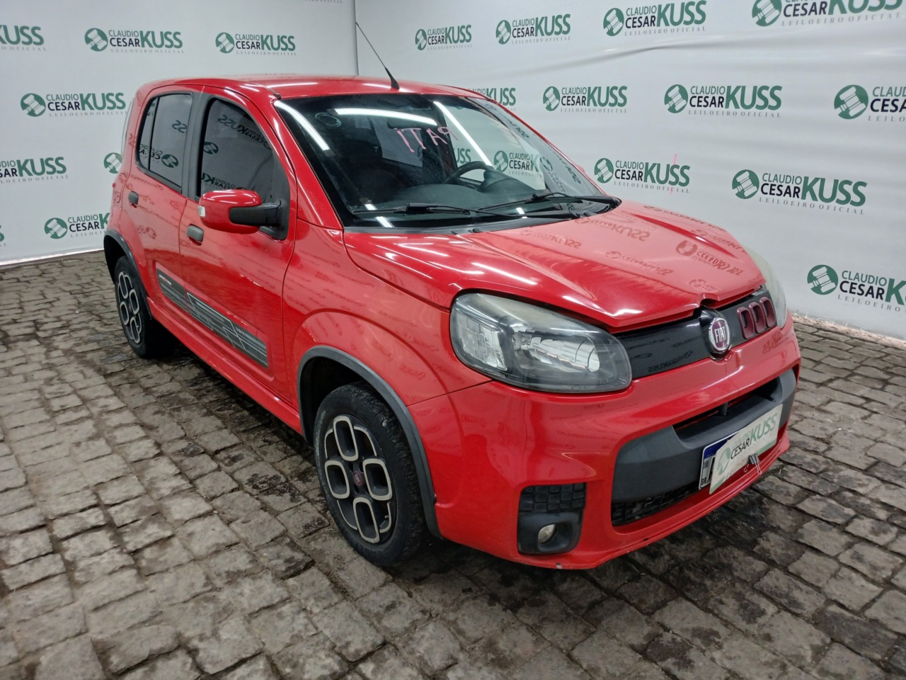 FIAT/UNO SPORTING 1.4 — foto 4 de 8