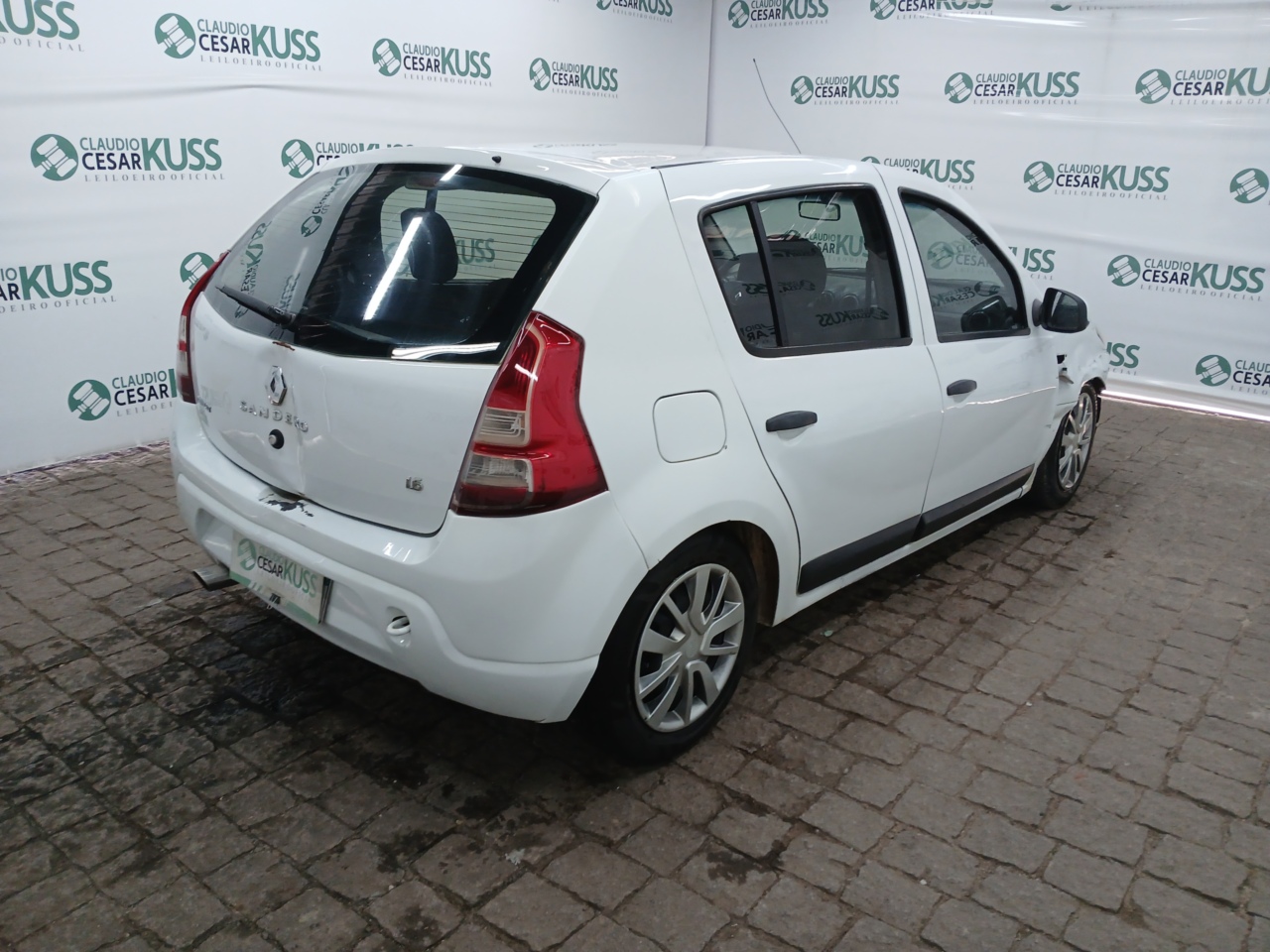 RENAULT/SANDERO EXP 16 — foto 3 de 8
