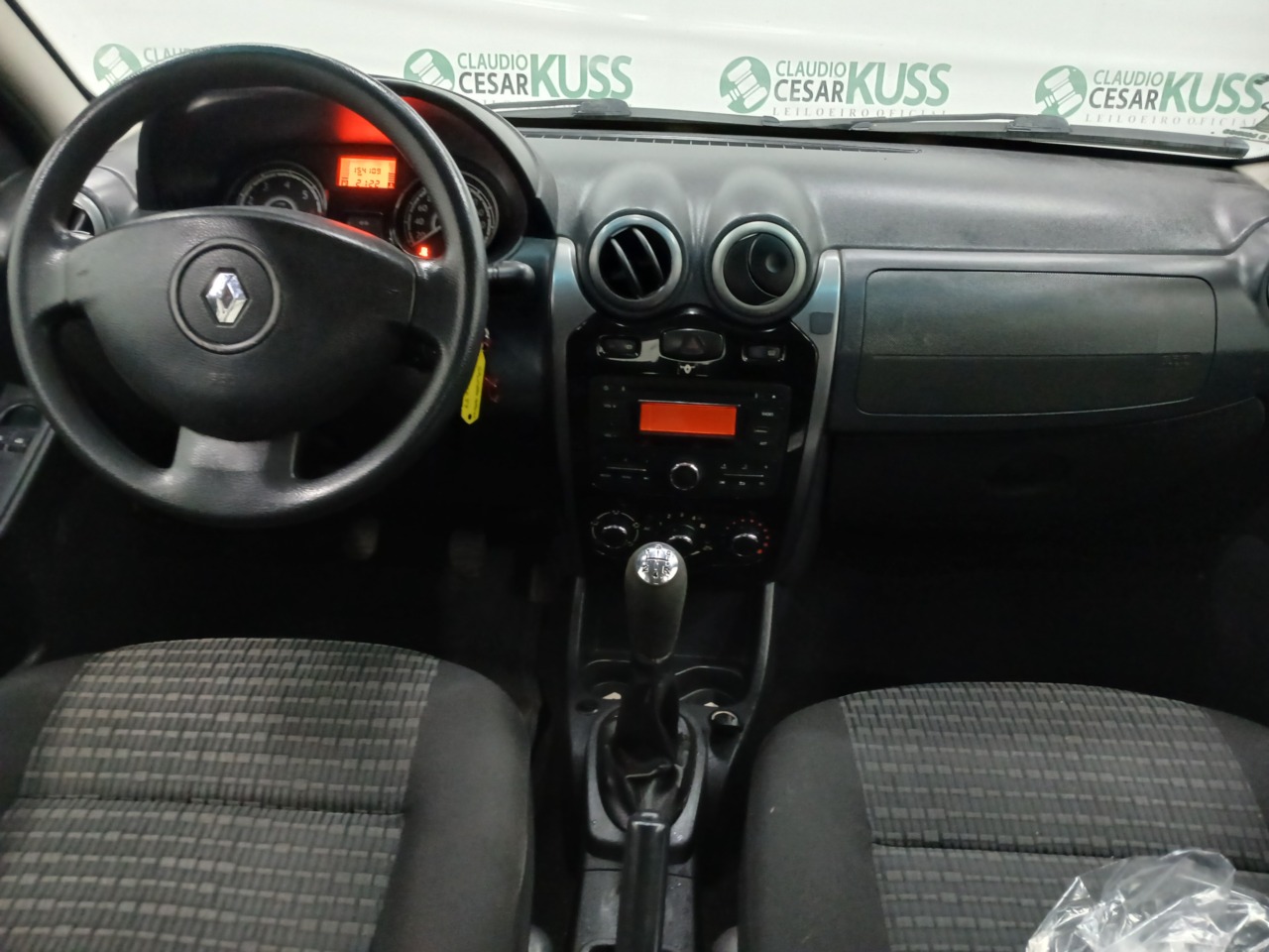 RENAULT/SANDERO EXP 16 — foto 5 de 8