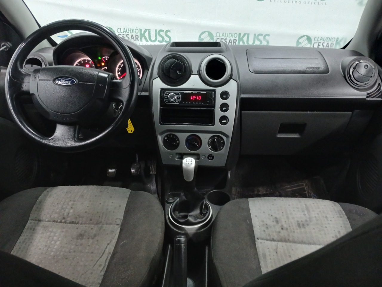 FORD/FIESTA SEDAN 1.6 FLEX — foto 5 de 8