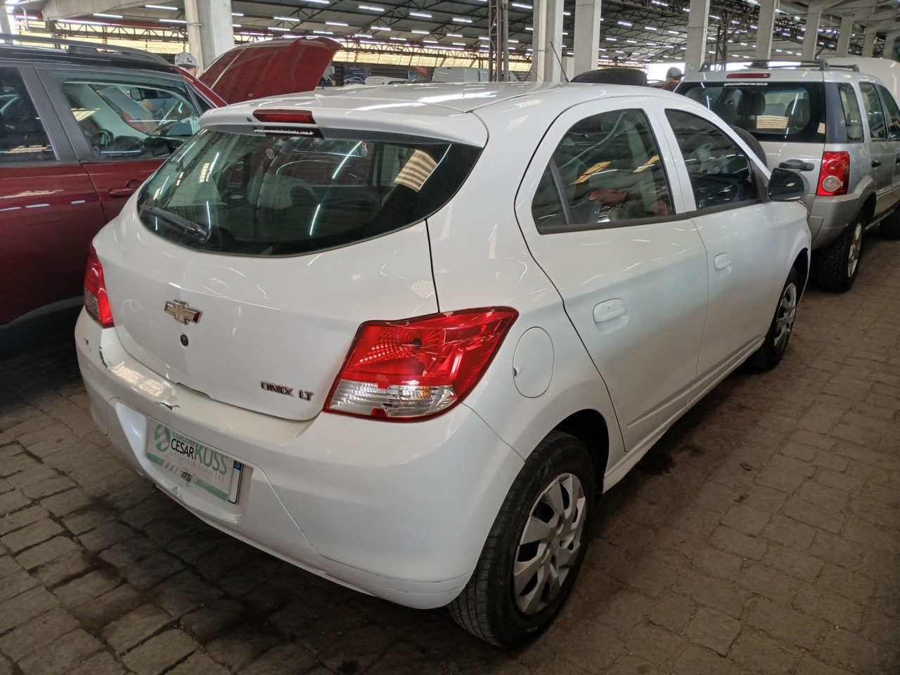 CHEVROLET/ONIX 1.0 MT LT — foto 3 de 8