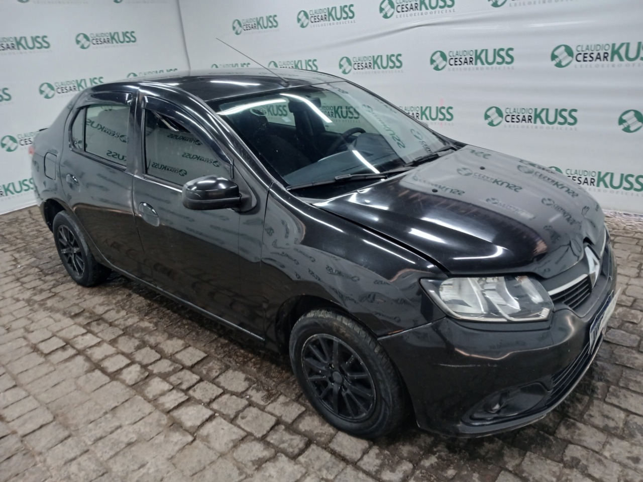 RENAULT/LOGAN EXPR 16 M — foto 4 de 8
