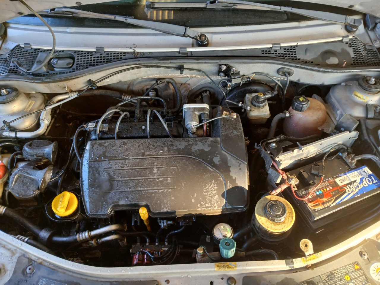 RENAULT/LOGAN EXP 10 16V — foto 6 de 8