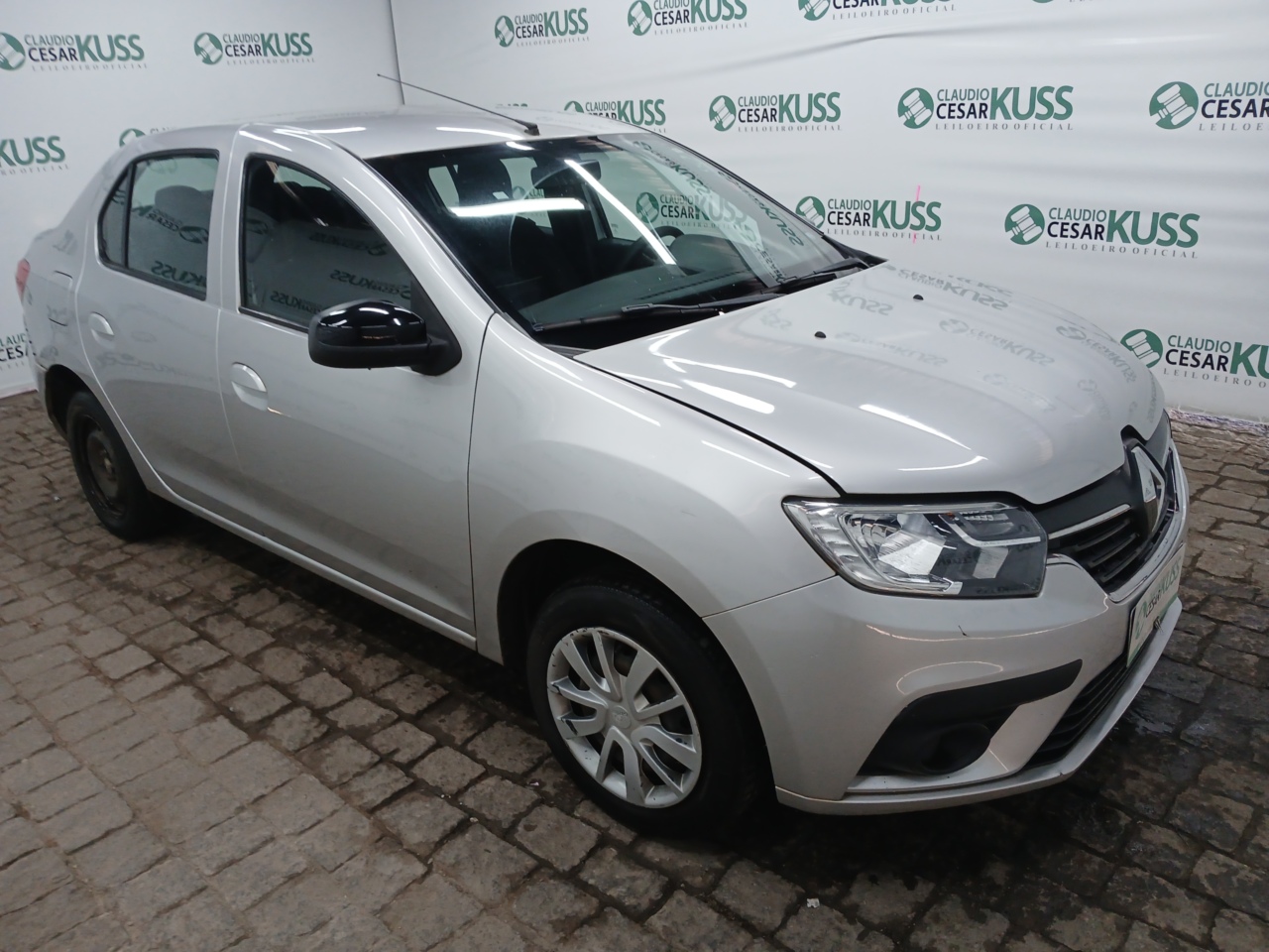 RENAULT/LOGAN ZEN 10 MT — foto 4 de 8