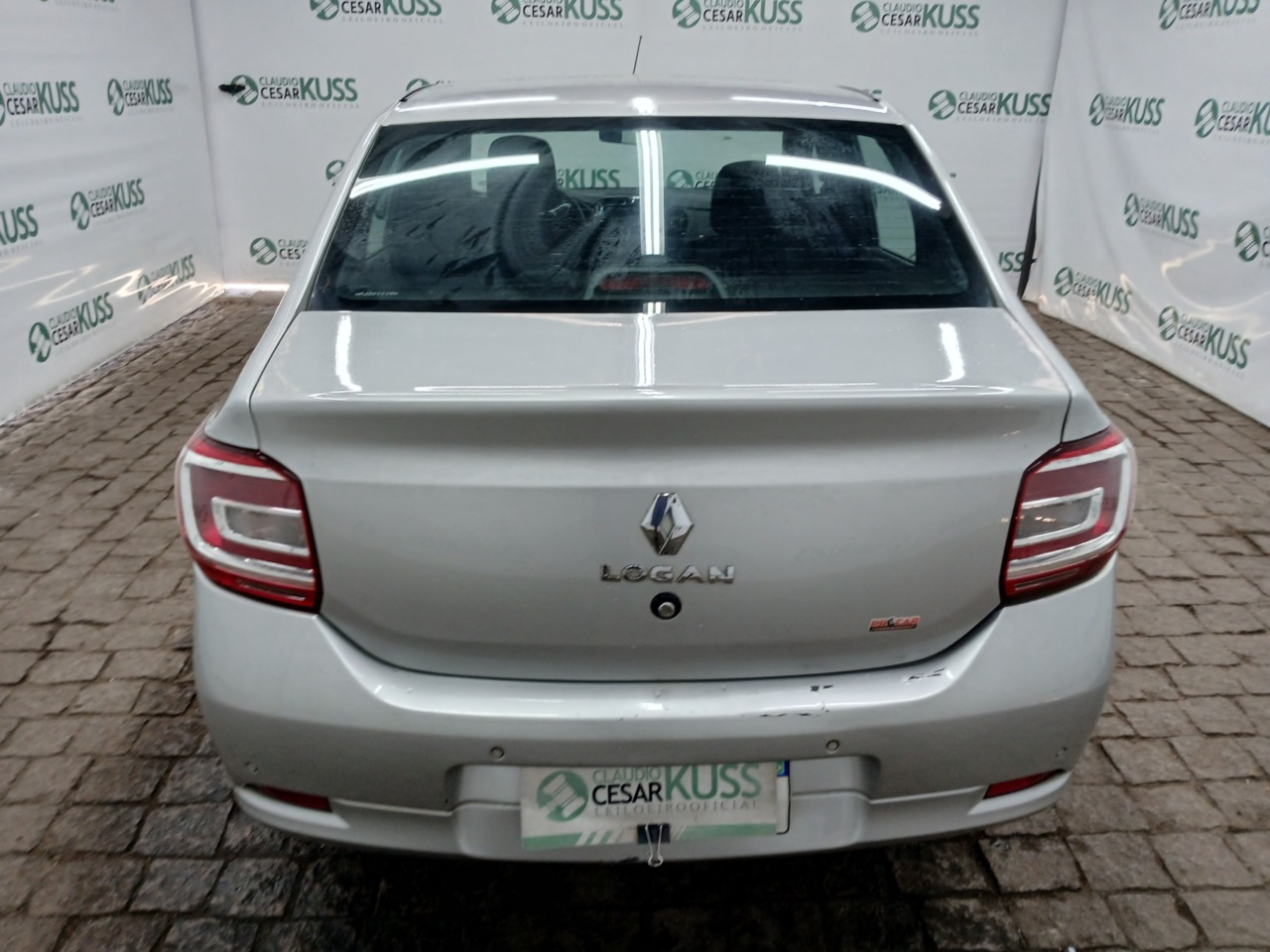 RENAULT/LOGAN ZEN 10 MT — foto 8 de 8