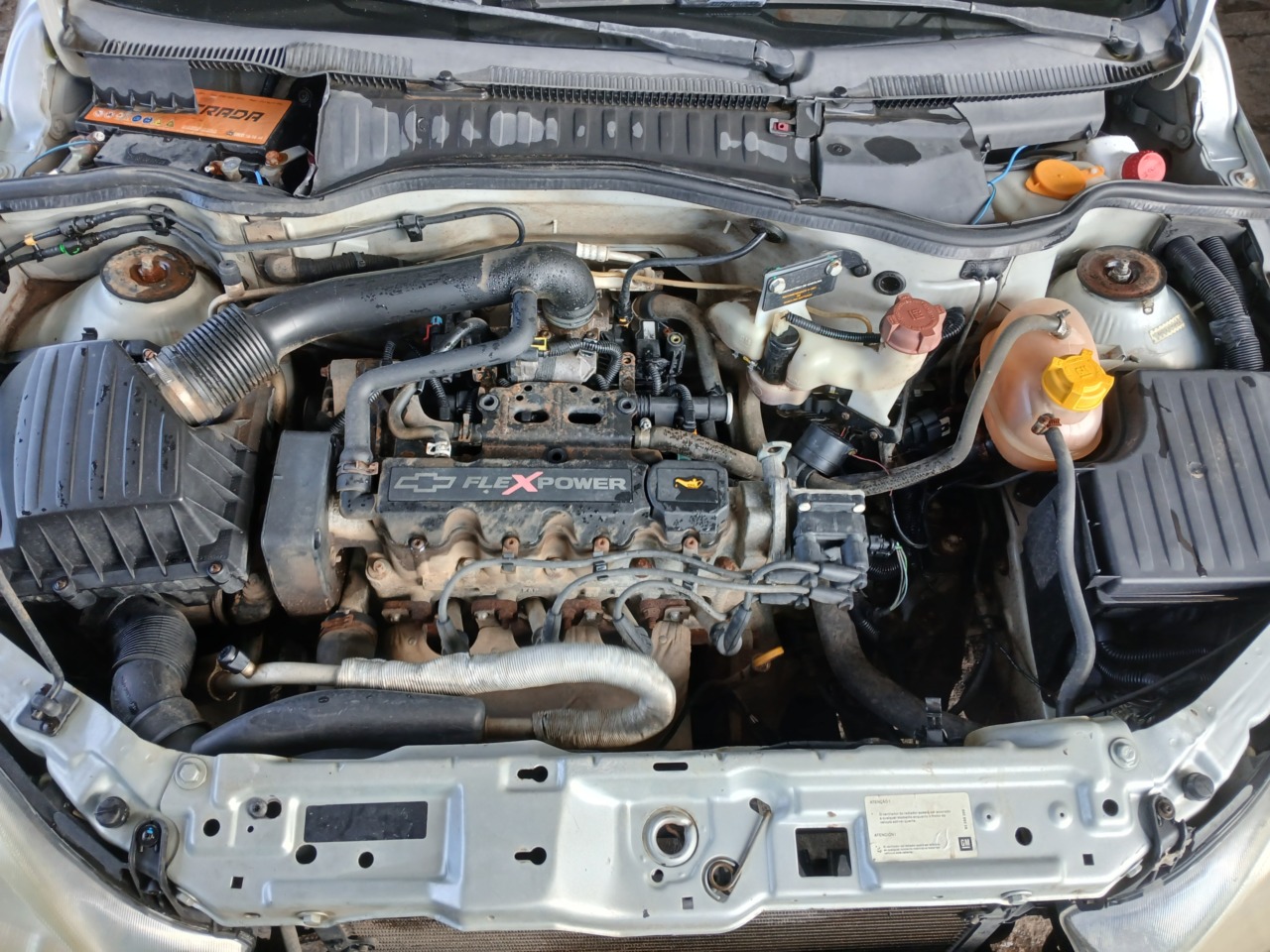 GM/CORSA HATCH JOY — foto 6 de 8