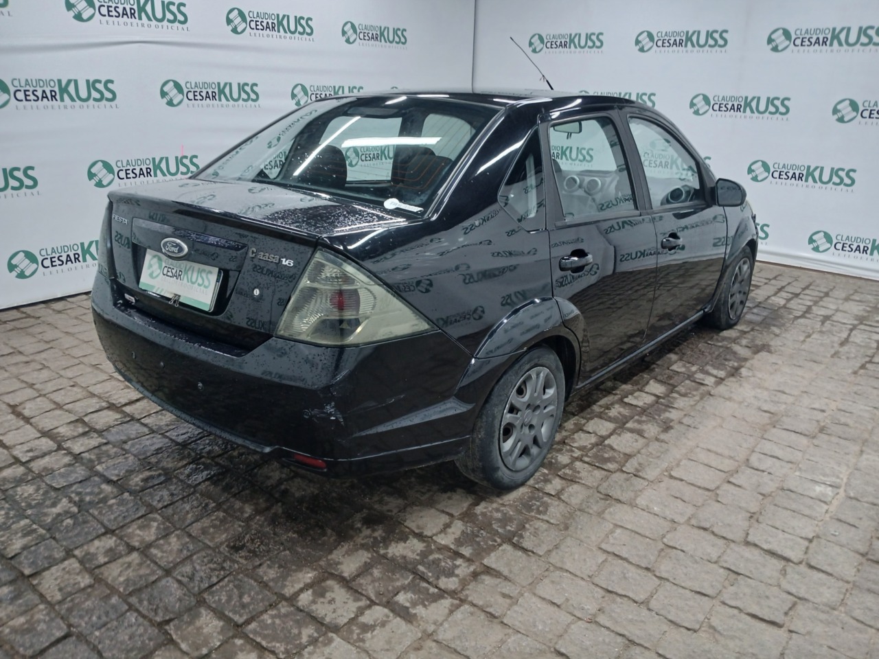 FORD/FIESTA SEDAN 1.6 FLEX — foto 3 de 8
