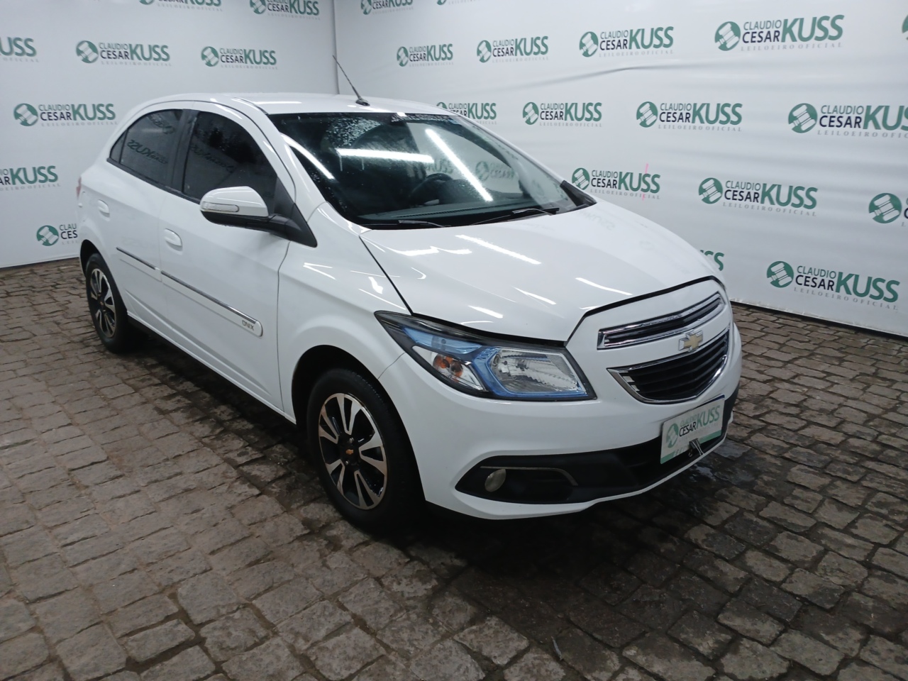 CHEVROLET/ONIX 1.4 AT LTZ — foto 4 de 8